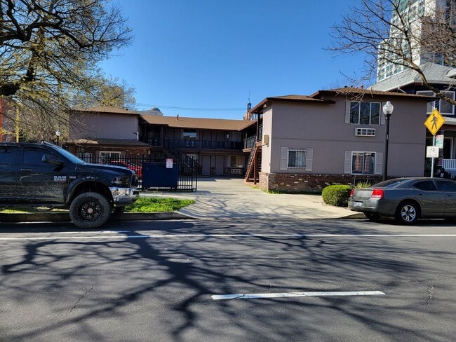 Photo - Midtown Apartments