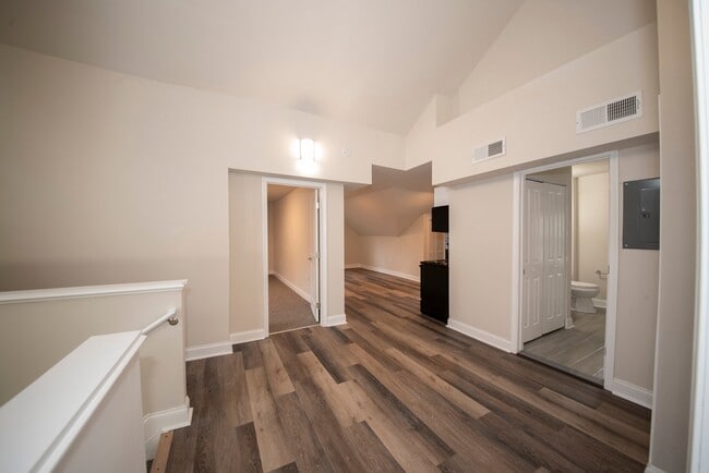 Photo - 3507 Powhatan Ave Unidad 3rd Floor