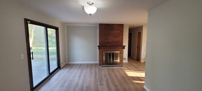 Photo - 10051 Magnolia St NW