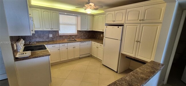 Photo - 1051 Hillsboro Mile Unit 507E