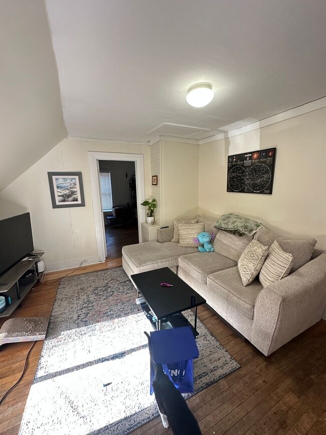 Photo - 27 Pierce St Unit 2