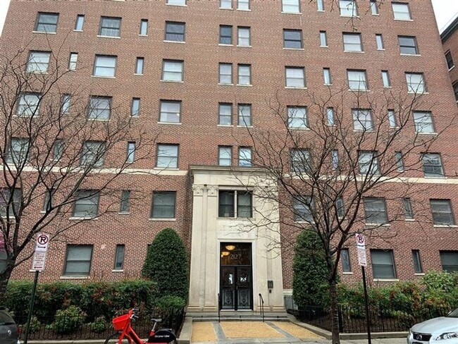 Building Photo - Kalorama Neighborhood Studio Apartment for Rent W/Stacked Washer & Dryer In Unit, Bike Storage, &...