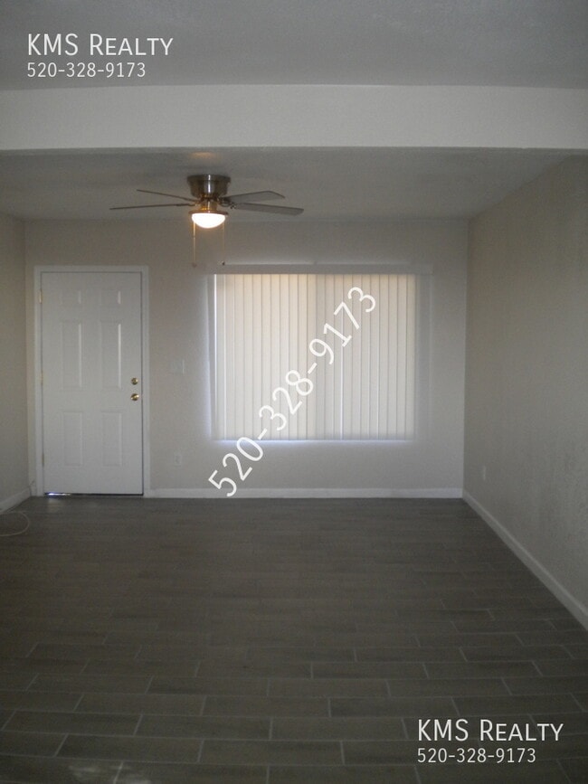 3636 S Marvin Pl