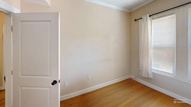 Photo - 2975 Washington St Unit 2