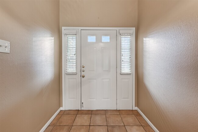 Photo - 19114 Lookout Mountain Ln