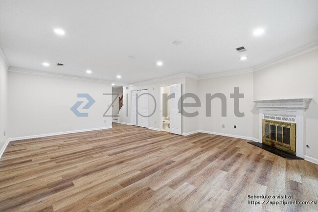 Photo - 661 Coventry Township Ln