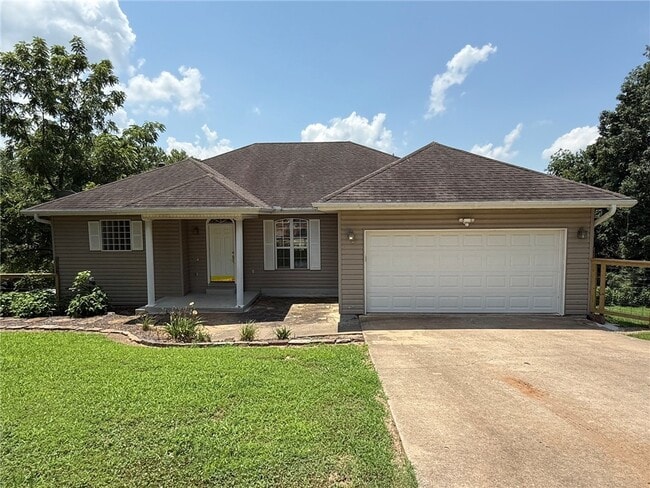 Photo - 18033 Broadview Dr