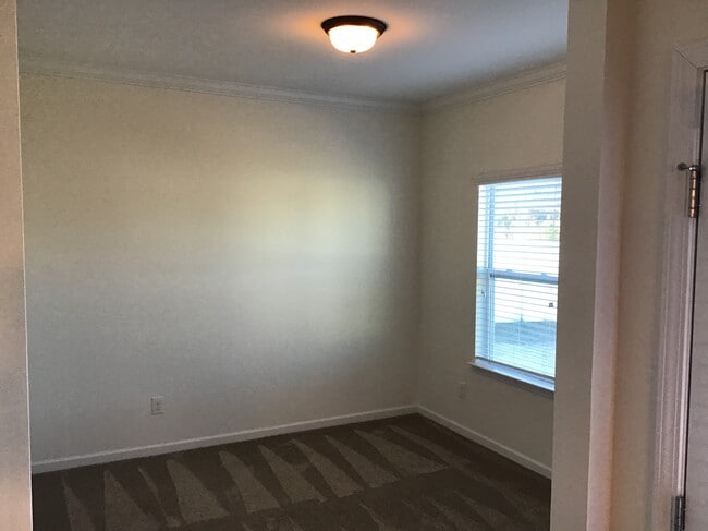 Photo - 2114 Atwell Glen Ln