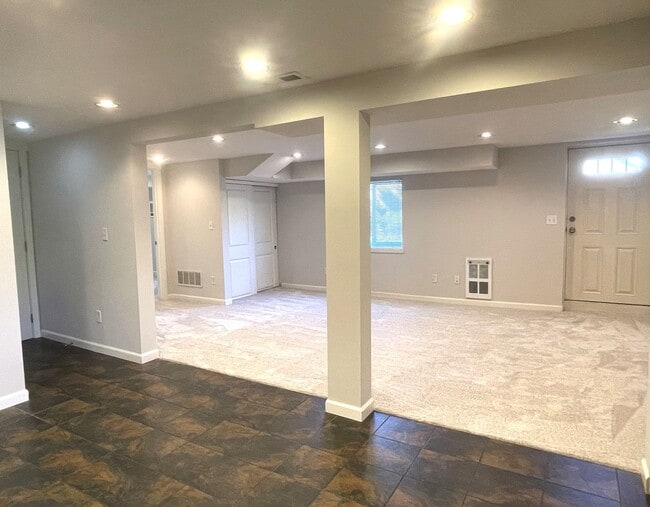 Photo - 4725 35th Ave SW Unit B