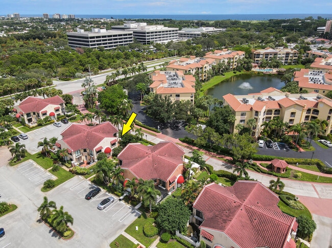 Photo - 28 Uno Lago Dr