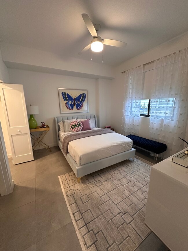 Photo - 1849 Madison St Unit B8