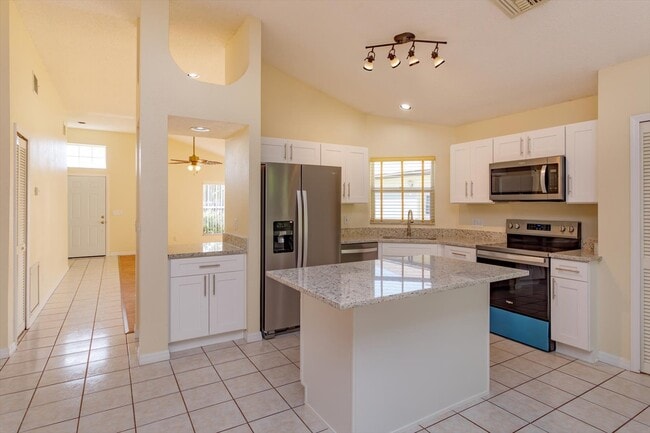 Photo - 1614 Sand Key Cir