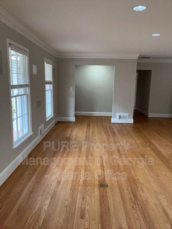 Photo - 3062 Octavia Pl