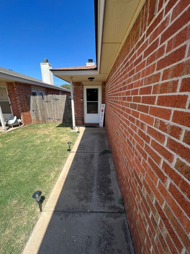 Photo - Available NOW! 2 bed 2 bath 2 car garage