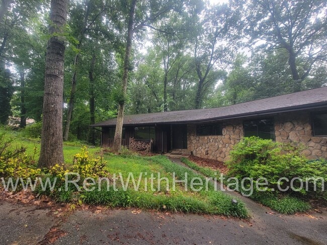 Photo - Charming Cabin Style Home on 1.3 Acres / Finished Basement / Great Location