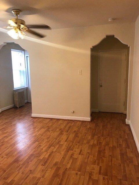 Photo - 633 W Deming Pl