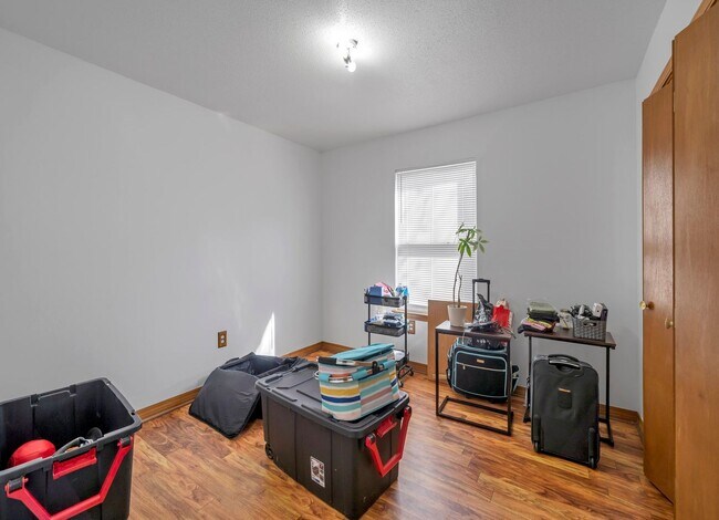 Photo - 1852 Heartland Dr