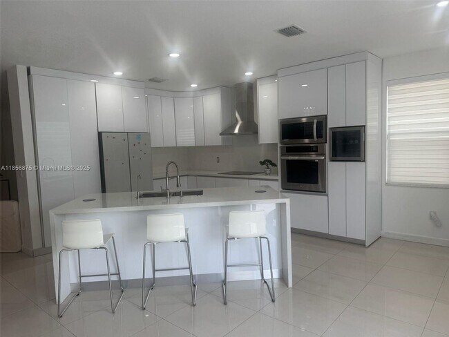 Photo - 3521 W 86th Terrace