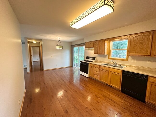 Photo - 7103 Hiawatha Dr