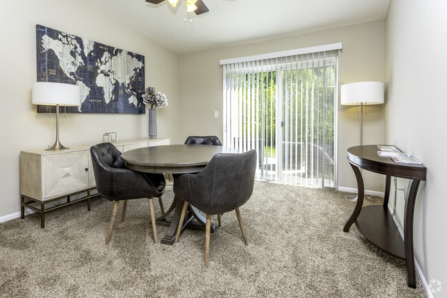 2BR, 2BA - 1,294 SF Forestwood
