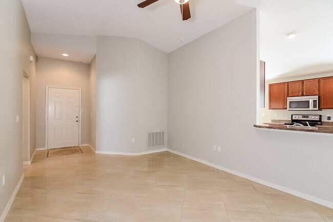 Photo - 6400 Twin Bridges Dr