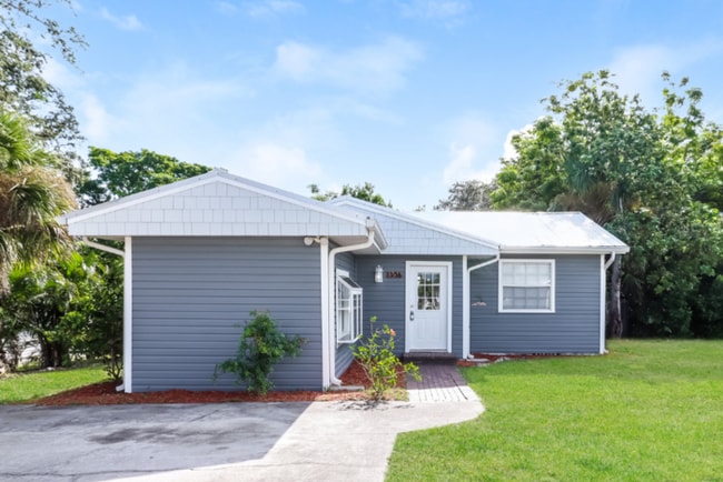 Building Photo - 1306 Sutherland Dr Rental