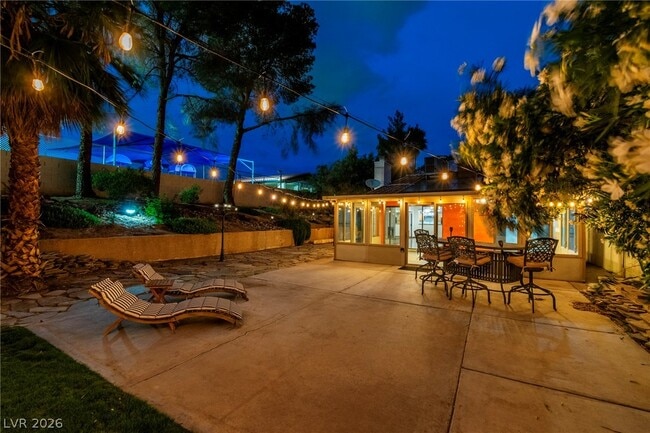 Photo - 2457 Swan Ln