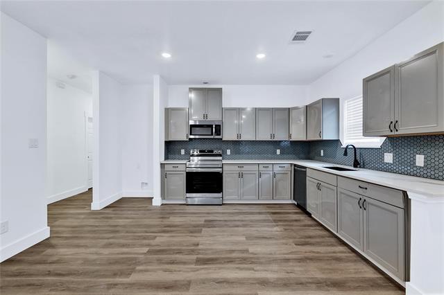 Photo - 1027 W Coffin St