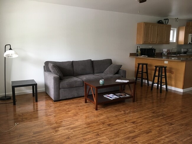 Living room - 553 Mercer St Unit 2