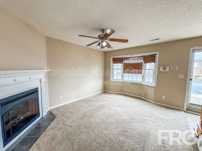 Photo - 3813 E Vancroft Cir