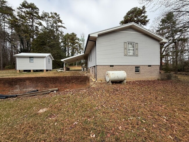 13303 North Carolina 742 N