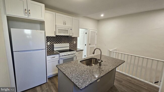 Photo - 3571 Frankford Ave