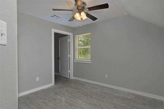 Photo - 519 Magnolia Point Dr