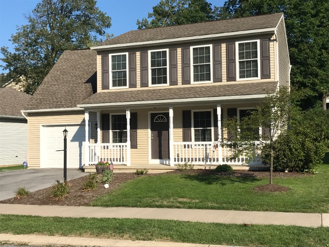 Photo - 131 Whisper Ridge Dr House