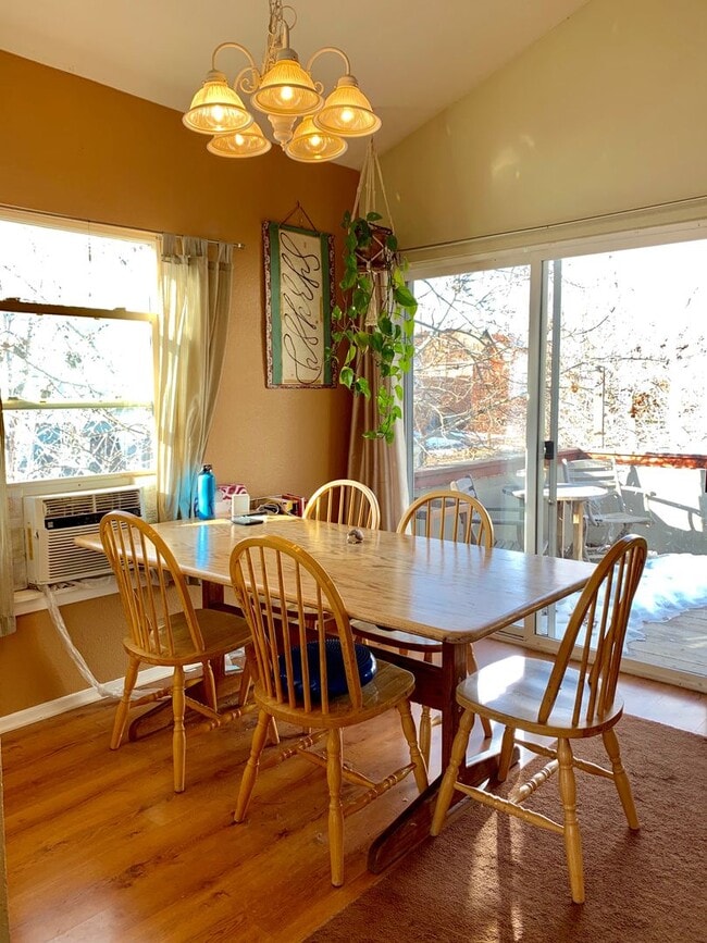 Photo - Spacious Rowhouse on Cul-de-sac in SW Longmont for Lease!