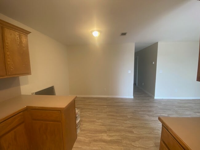 Photo - 503 Murdock St