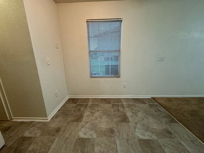 Photo - 1905 Monte Carlo Ln Unit Apt D