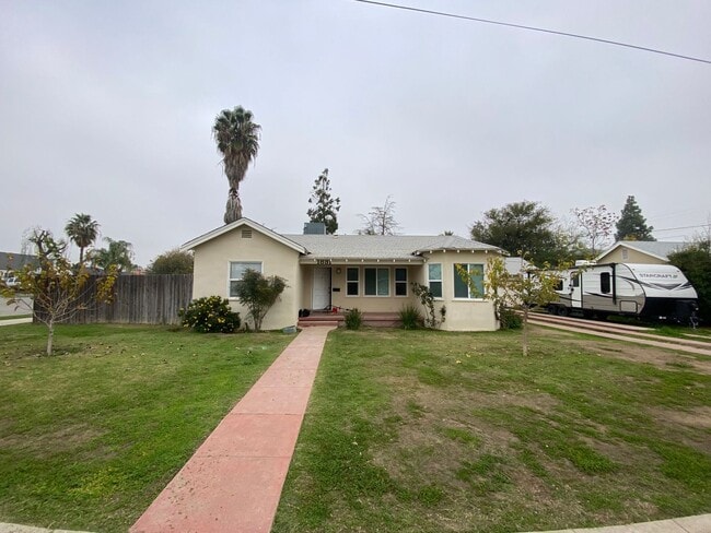 Photo - Follow the yellow brick to this Remodeled 2 BD 1 BA House in NE Bakersfield