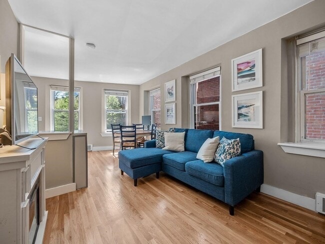 Photo - 19 Charter St Unit 3