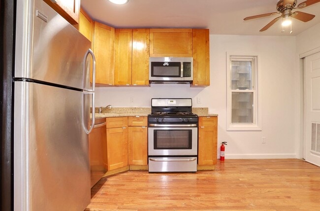 195 Webster Ave Unidad 2