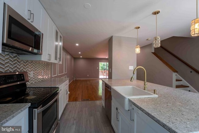 Photo - 18246 Fox Chase Cir