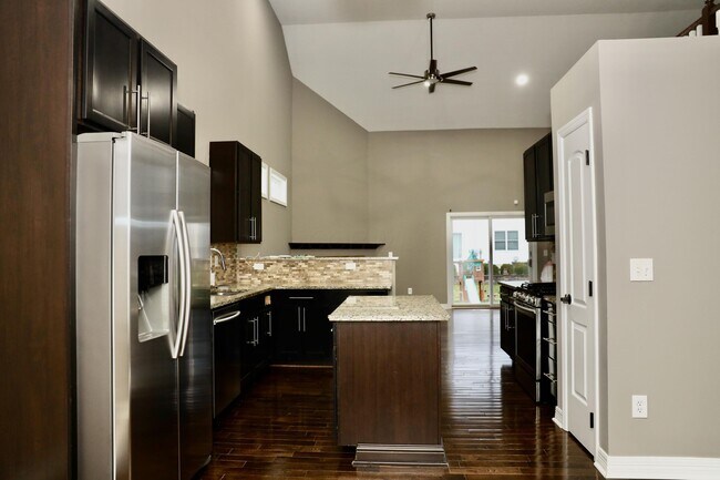 Photo - 8805 Emerald Hill Dr