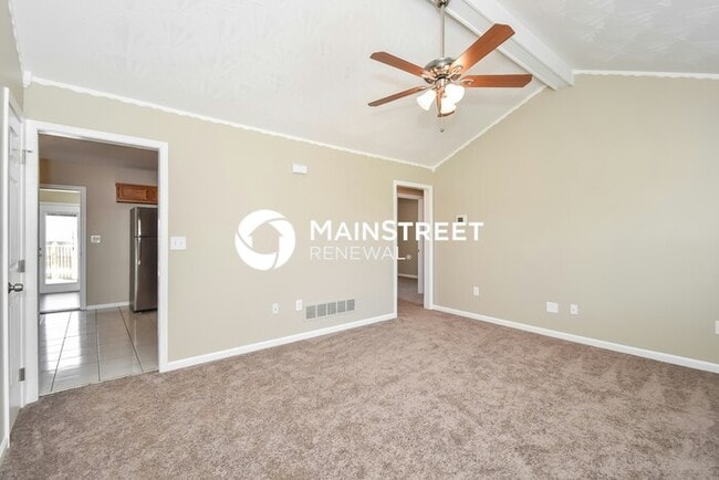 Building Photo - 4 Bedroom Pet-Friendly Home in Shepherdsvi...