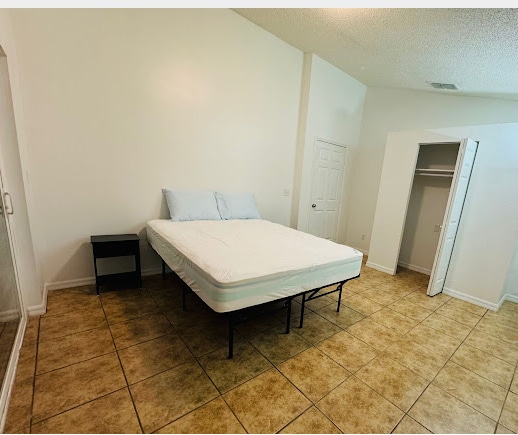 Photo - 536 Cheshire Way