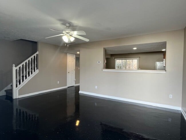 Photo - 1496 N Kinser Pike