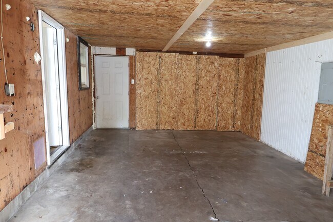 Photo - 206 N 7th St