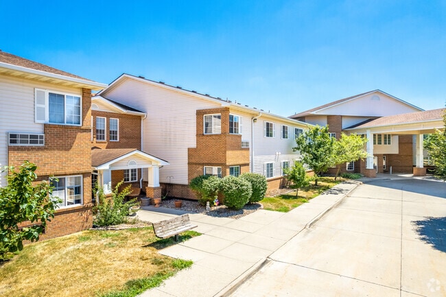 SUGAR CREEK APARTMENTS