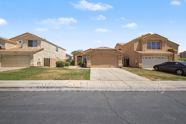 Building Photo - 649 S Banning