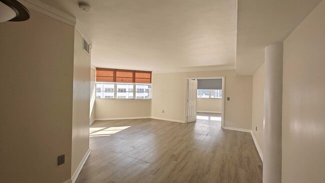 Photo - 825 Brickell Bay Dr Unit 1951