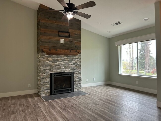 Photo - 1347 Brill Rd